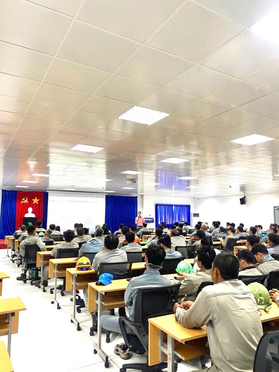 HUẤN LUYỆN AN TOÀN TẠI LÀM VIỆC TRÊN CAO CẤP THẺ AN TOÀN LAO ĐỘNG TẠI KHÁNH HÒA